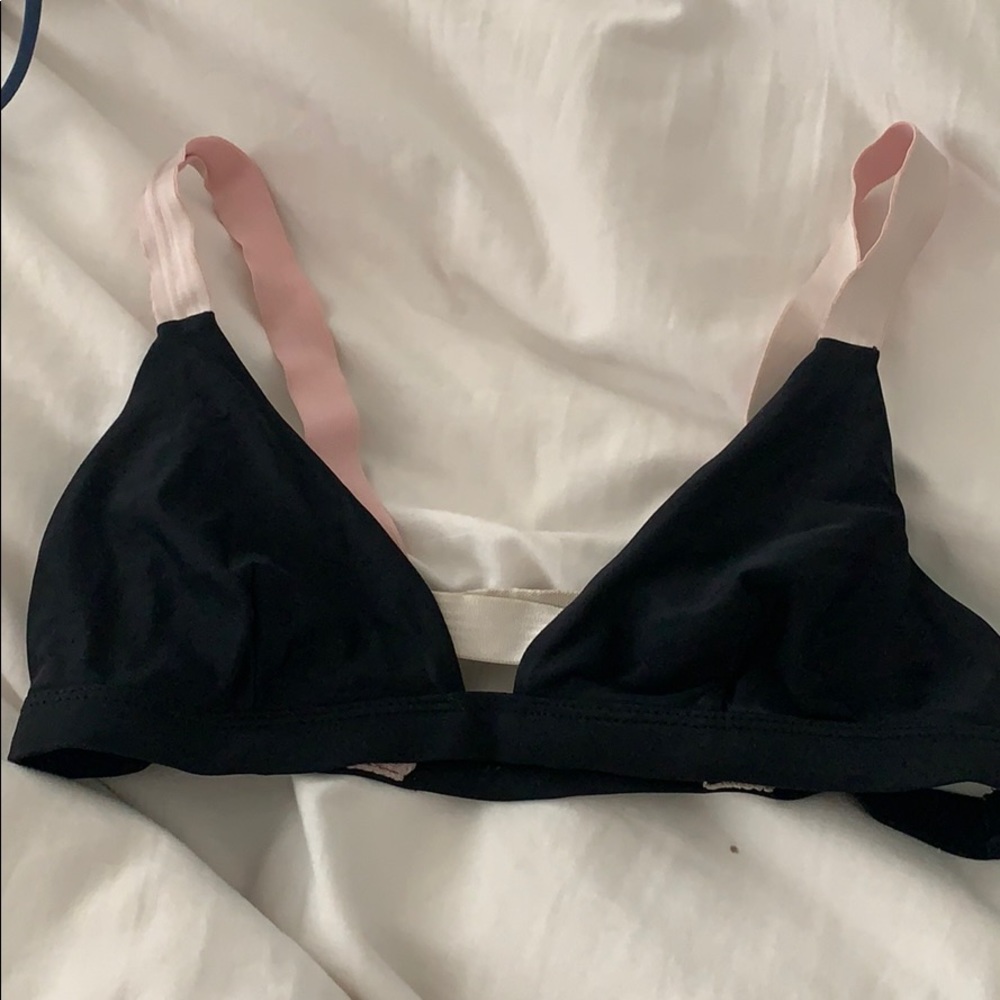 Black bikini top